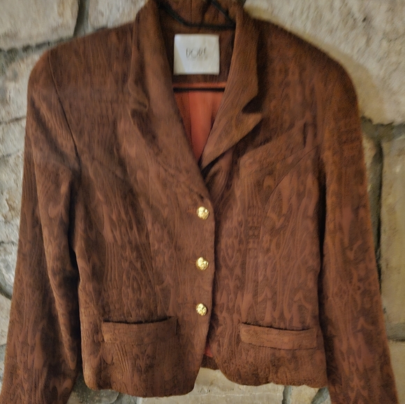 Blazer Jacket Rust Color with Pockets and Gold Tone Buttons - Picture 2 of 10